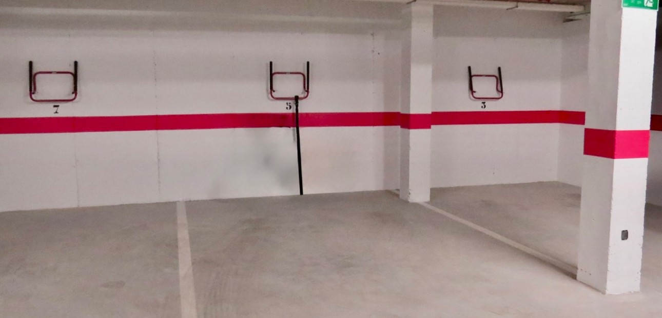 Venta - Apartamento / piso -
Guardamar del Segura - El Raso