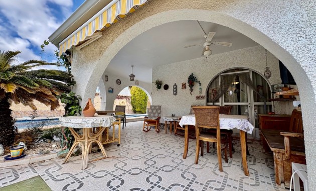Venta - Single Family Home -
Orihuela Costa - Montezenia