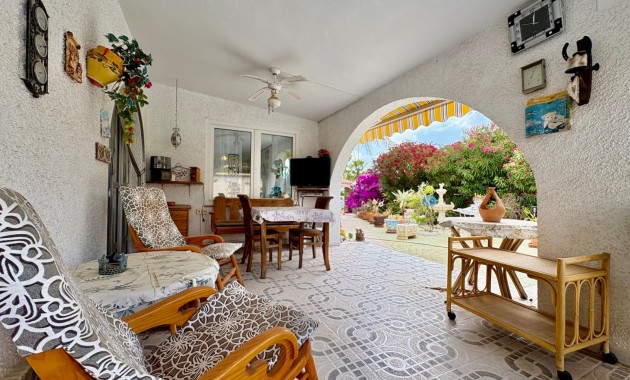 Venta - Single Family Home -
Orihuela Costa - Montezenia