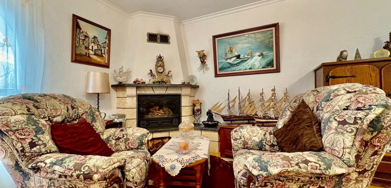 Venta - Single Family Home -
Orihuela Costa - Montezenia