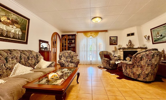 Venta - Single Family Home -
Orihuela Costa - Montezenia