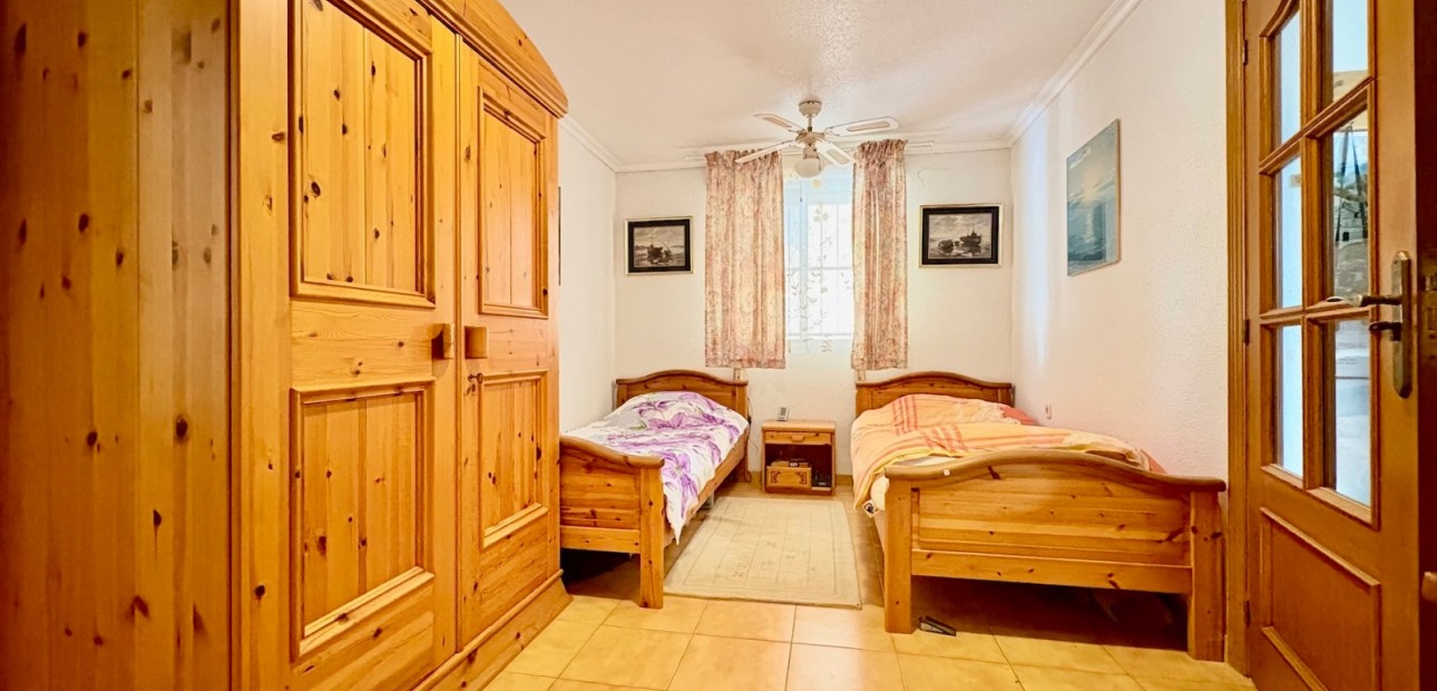 Venta - Single Family Home -
Orihuela Costa - Montezenia