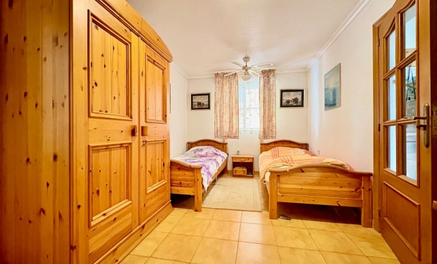 Venta - Single Family Home -
Orihuela Costa - Montezenia