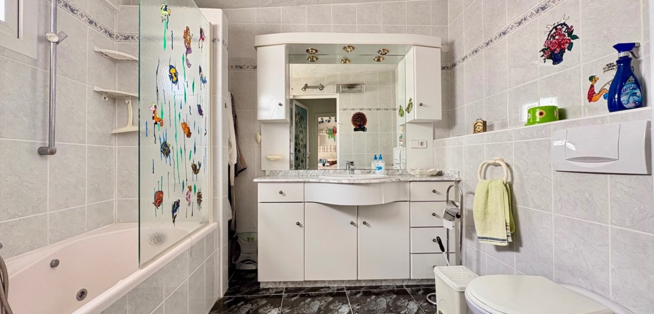 Venta - Single Family Home -
Orihuela Costa - Montezenia