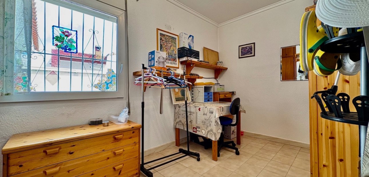 Venta - Single Family Home -
Orihuela Costa - Montezenia