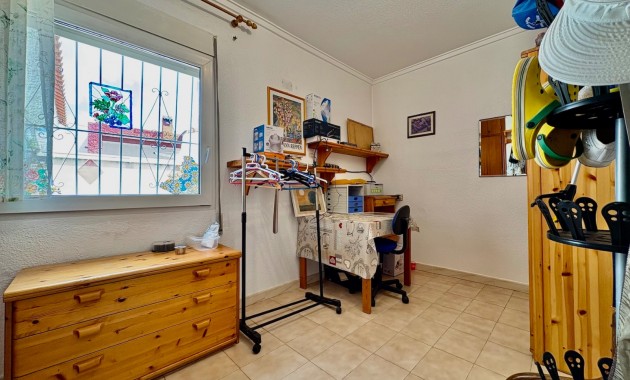 Venta - Single Family Home -
Orihuela Costa - Montezenia