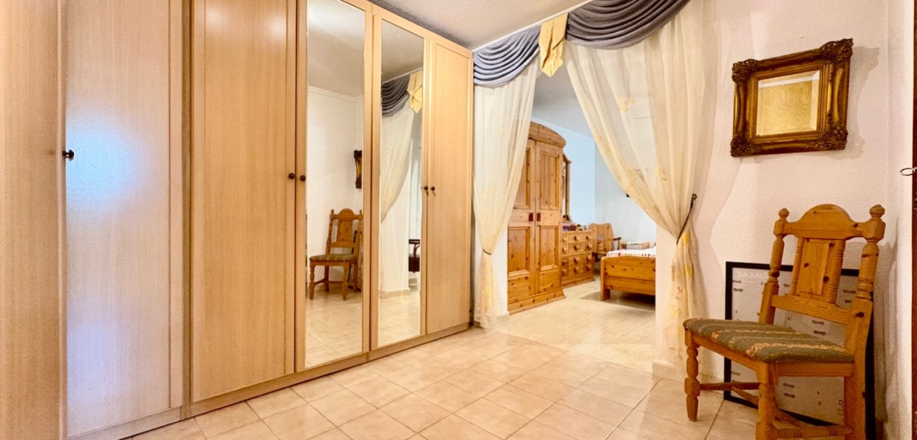 Venta - Single Family Home -
Orihuela Costa - Montezenia
