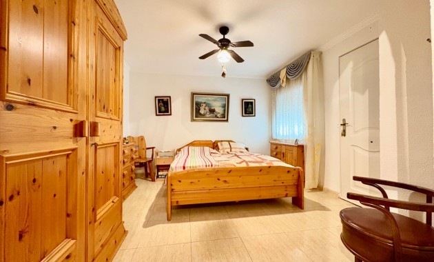 Venta - Single Family Home -
Orihuela Costa - Montezenia