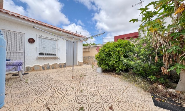 Venta - Single Family Home -
Orihuela Costa - Montezenia
