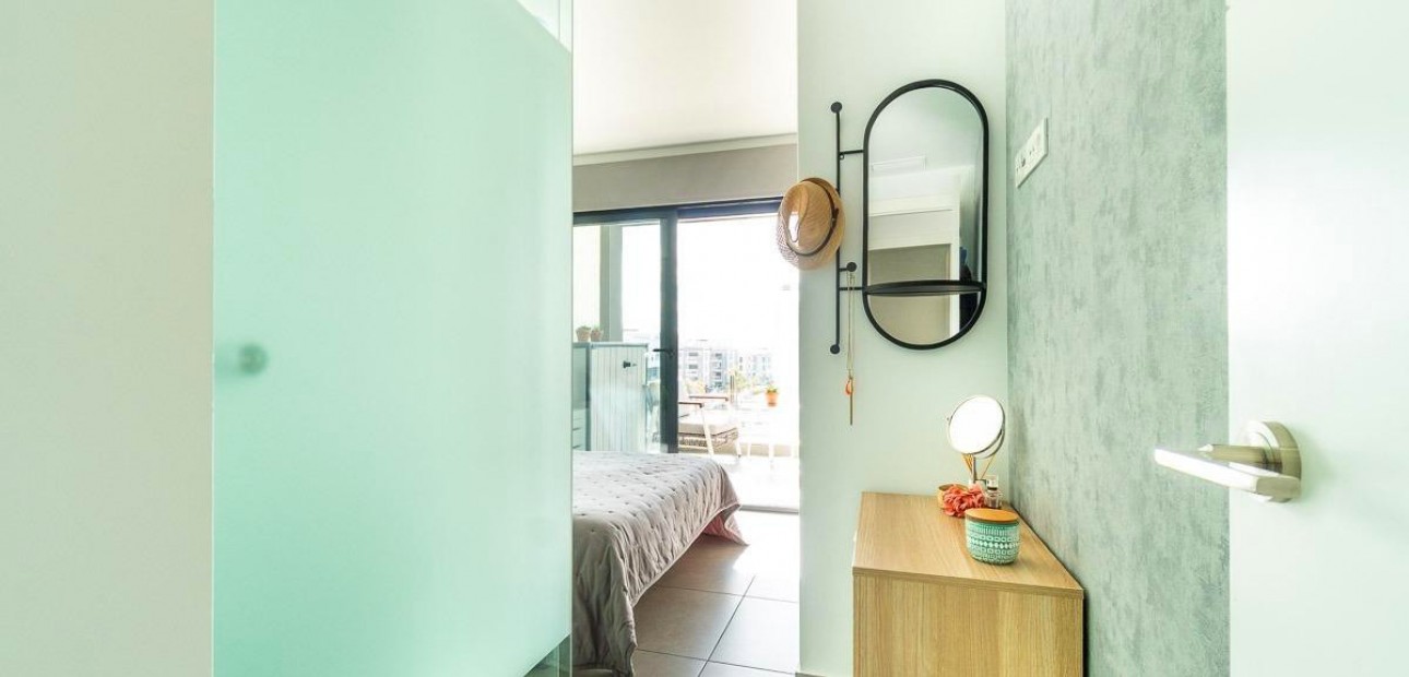 Venta - Apartamento / piso -
Orihuela Costa - Villamartin