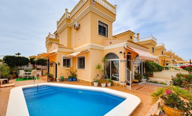 Venta - Villa -
Torrevieja - La siesta