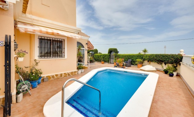 Venta - Villa -
Torrevieja - La siesta