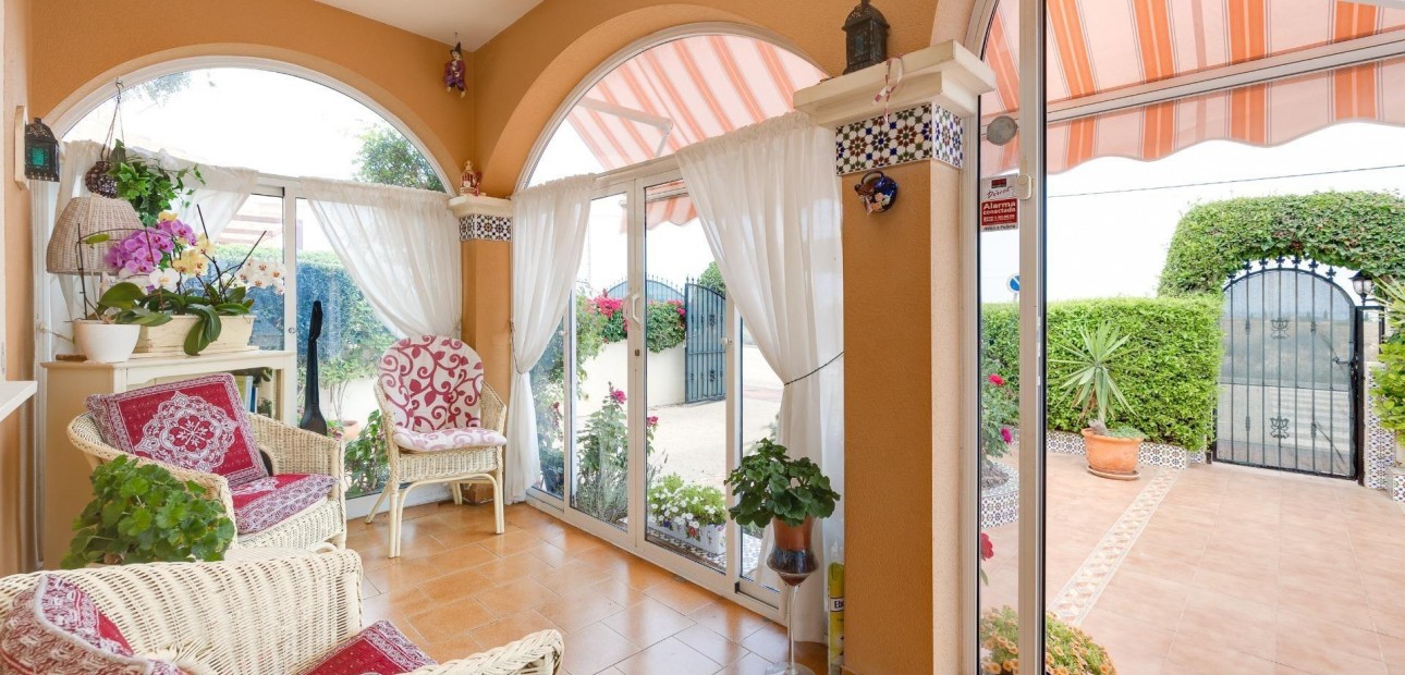 Venta - Villa -
Torrevieja - La siesta
