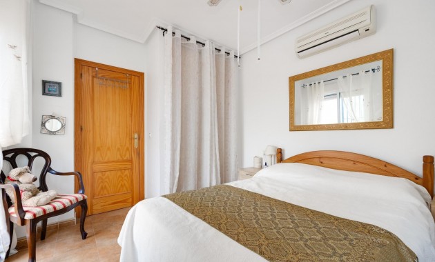 Venta - Villa -
Torrevieja - La siesta