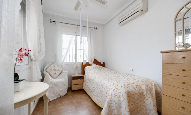 Venta - Villa -
Torrevieja - La siesta