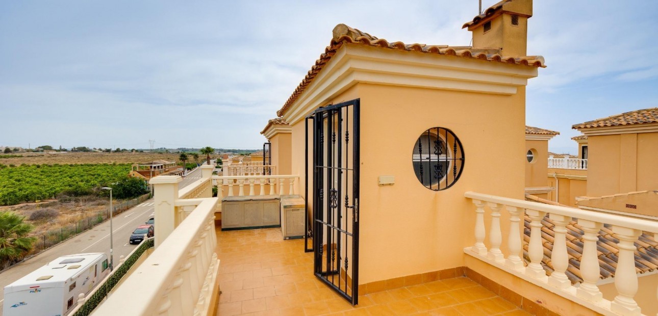 Venta - Villa -
Torrevieja - La siesta