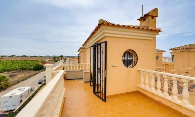 Venta - Villa -
Torrevieja - La siesta