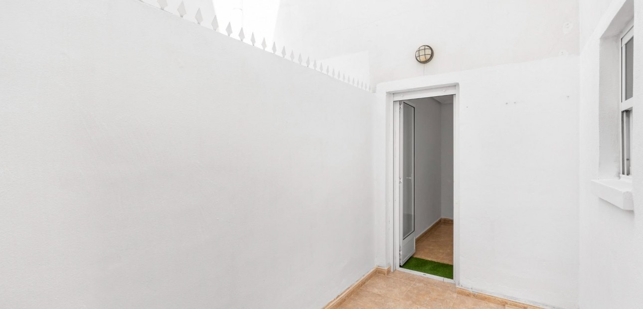 Venta - Apartamento / piso -
Torrevieja - torrevieja