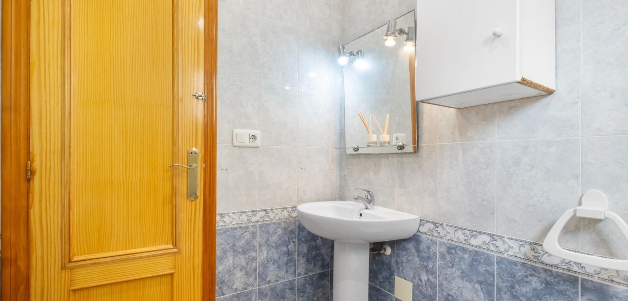 Venta - Apartamento / piso -
Torrevieja - torrevieja