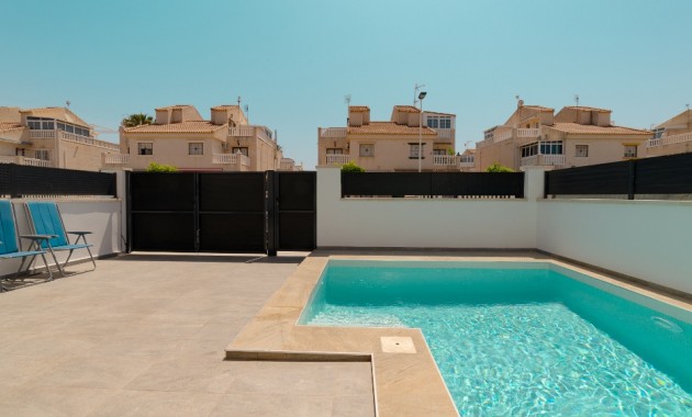 Herverkoop - Villa -
Torrevieja