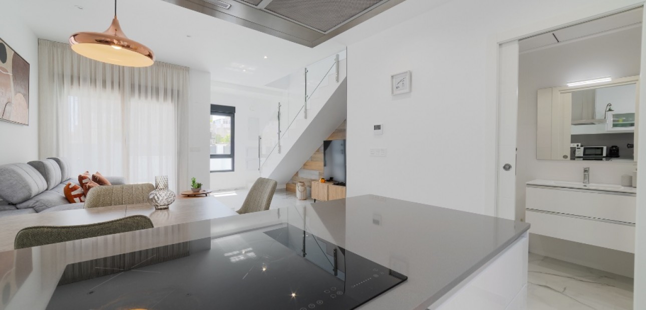 Herverkoop - Villa -
Torrevieja
