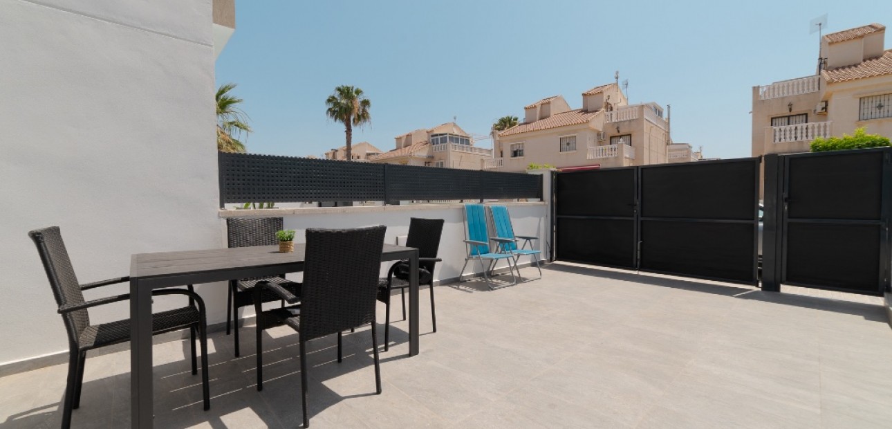 Herverkoop - Villa -
Torrevieja