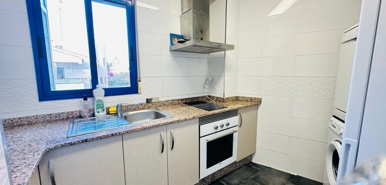 Venta - Apartamento / piso -
Torrevieja - Playa de los locos