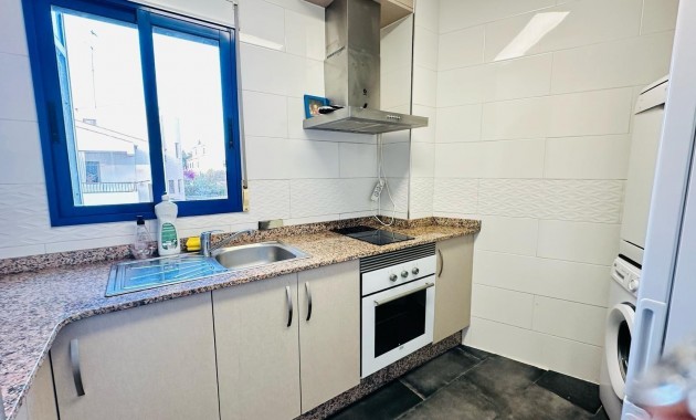 Venta - Apartamento / piso -
Torrevieja - Playa de los locos