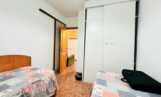 Venta - Apartamento / piso -
Torrevieja - Playa de los locos