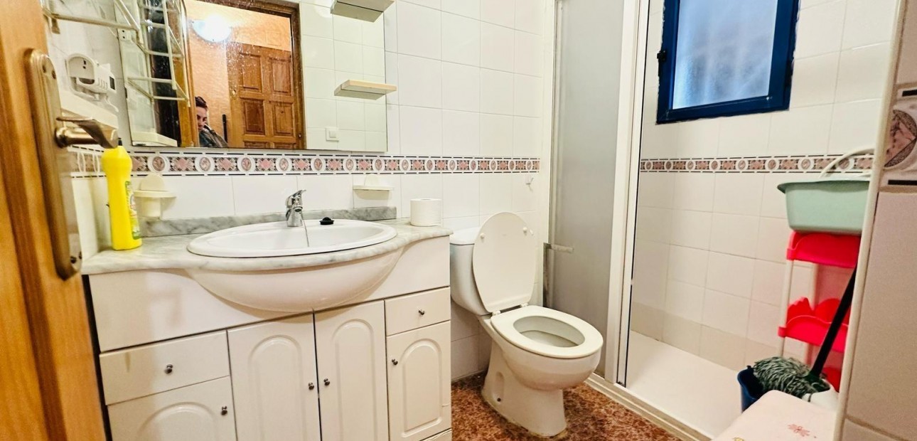Venta - Apartamento / piso -
Torrevieja - Playa de los locos