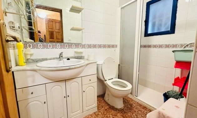 Venta - Apartamento / piso -
Torrevieja - Playa de los locos