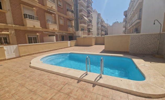 Venta - Apartamento / piso -
Torrevieja - Paseo maritimo