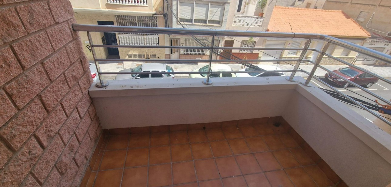 Venta - Apartamento / piso -
Torrevieja - Paseo maritimo