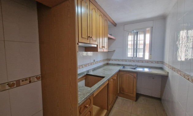 Venta - Apartamento / piso -
Torrevieja - Paseo maritimo