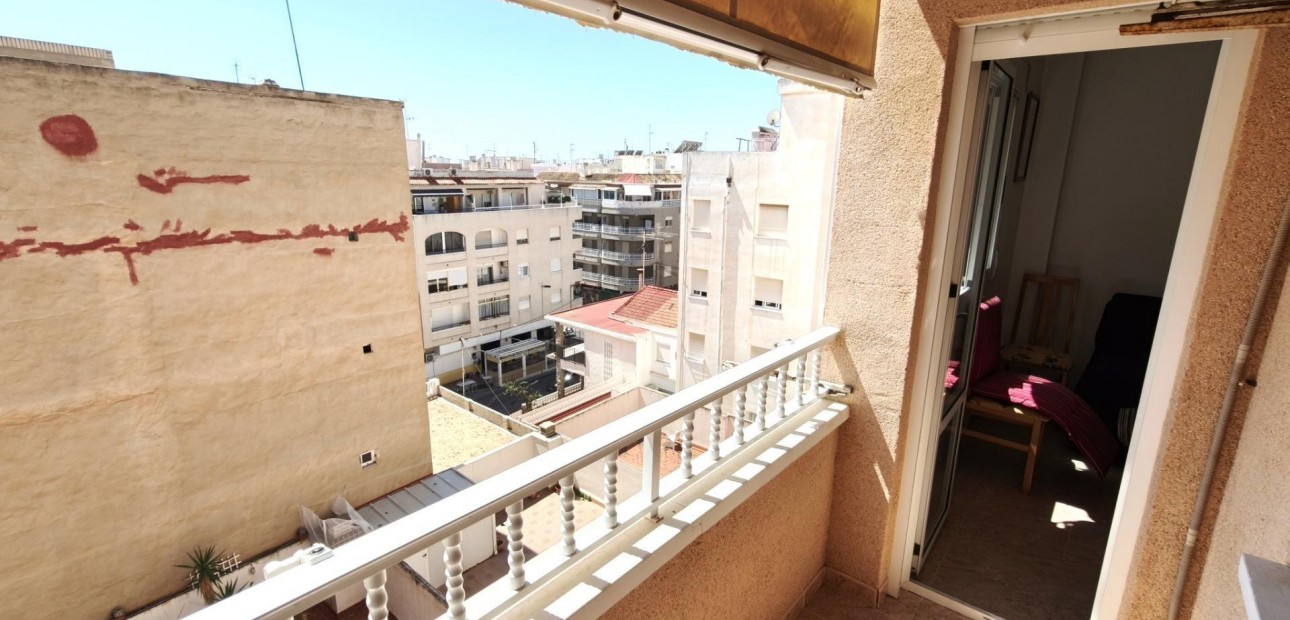 Sale - Apartment / flat -
Torrevieja - torrevieja