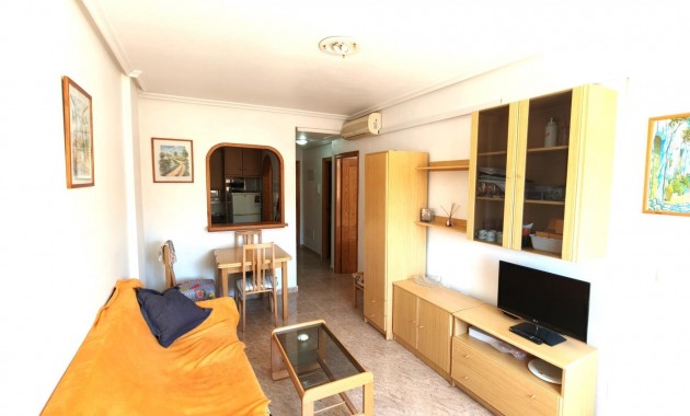 Sale - Apartment / flat -
Torrevieja - torrevieja