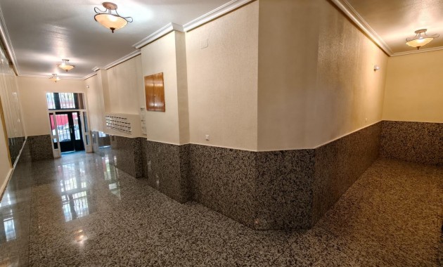 Sale - Apartment / flat -
Torrevieja - torrevieja