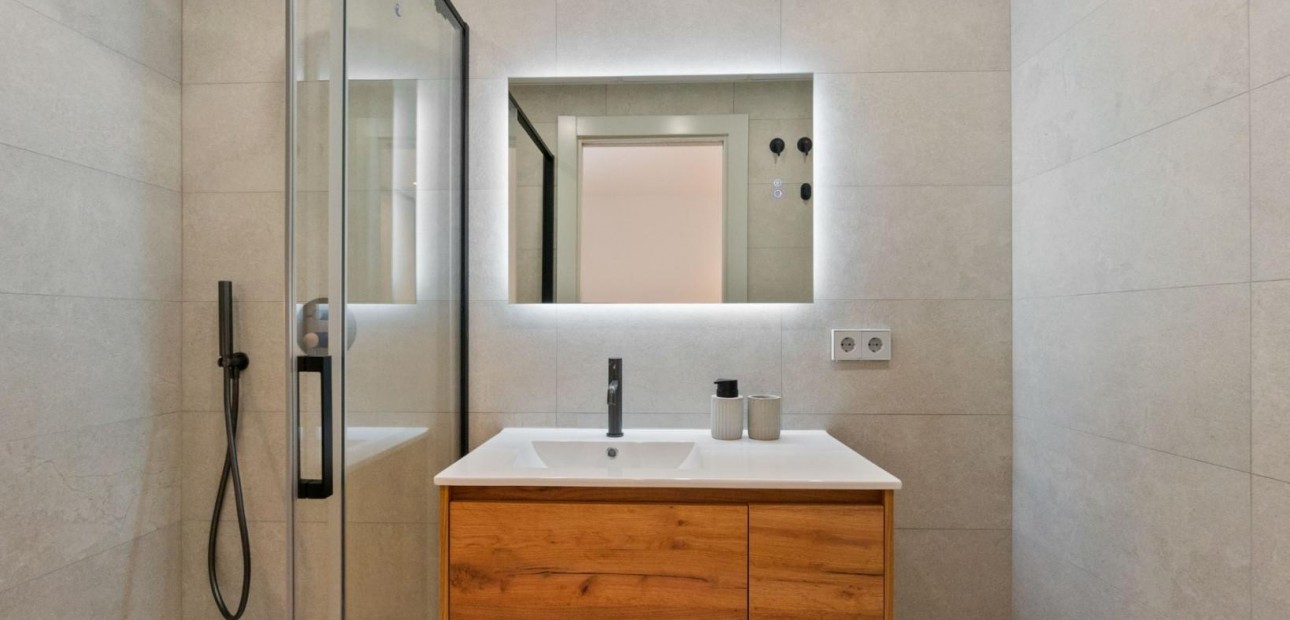 Venta - Apartamento / piso -
Torrevieja - Acequion