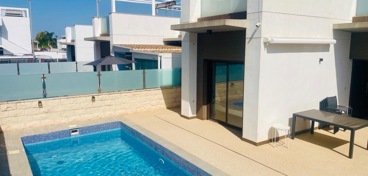 Venta - Villa -
Ciudad quesada - Costa blanca sur