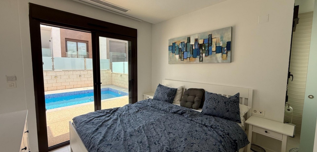 Venta - Villa -
Ciudad quesada - Costa blanca sur