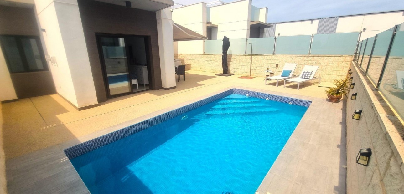 Venta - Villa -
Ciudad quesada - Costa blanca sur