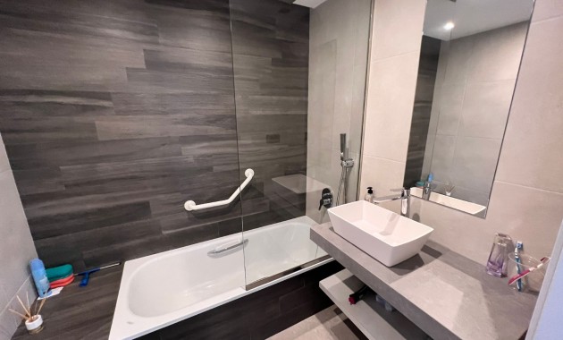 Sale - A. Apartment / flat -
Guardamar del Segura - EL RASO