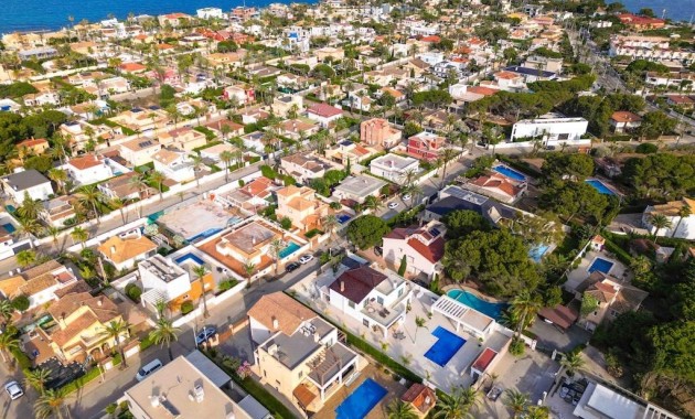 Sale - Villa -
Orihuela Costa - Cabo Roig