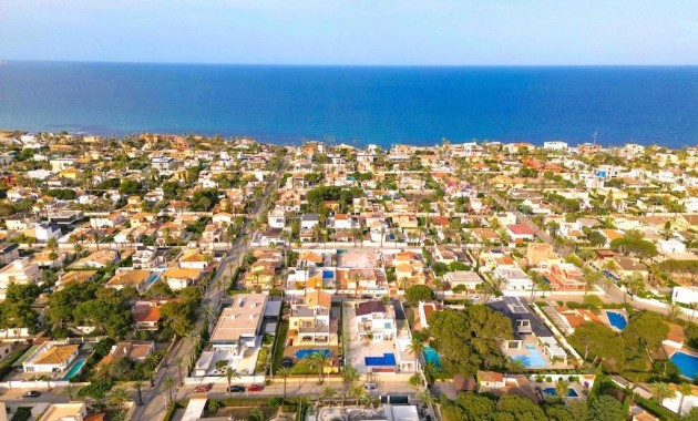 Sale - Villa -
Orihuela Costa - Cabo Roig