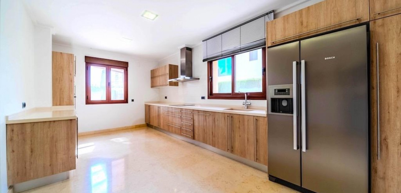 Sale - Villa -
Orihuela Costa - Cabo Roig