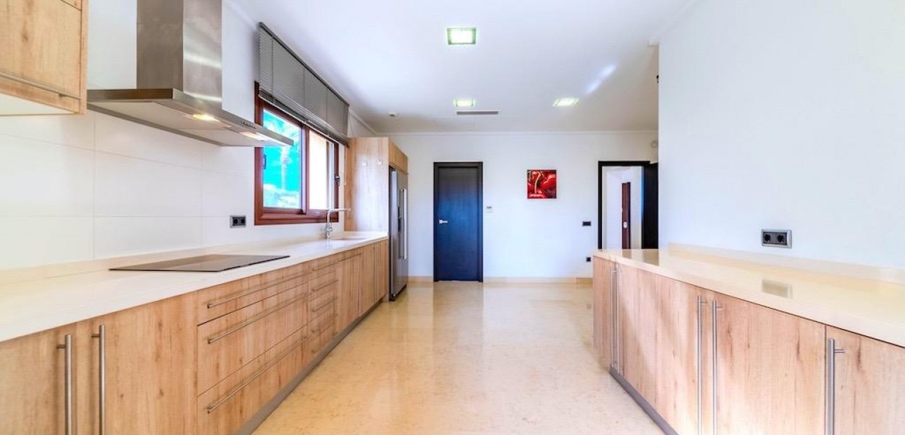 Sale - Villa -
Orihuela Costa - Cabo Roig