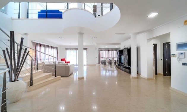Sale - Villa -
Orihuela Costa - Cabo Roig