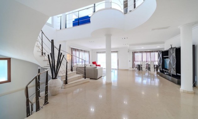Sale - Villa -
Orihuela Costa - Cabo Roig