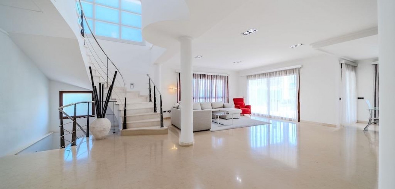 Sale - Villa -
Orihuela Costa - Cabo Roig