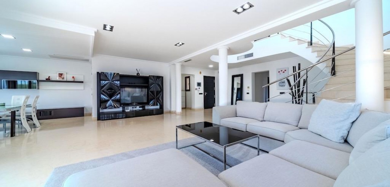 Sale - Villa -
Orihuela Costa - Cabo Roig